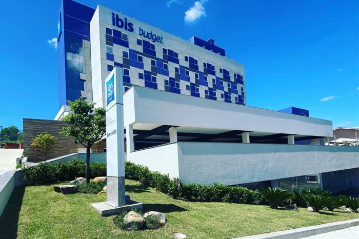 fachada do hotel ibis buget na cidade de farroupilha rs, construido pela construtuora lf de serafina correa rs